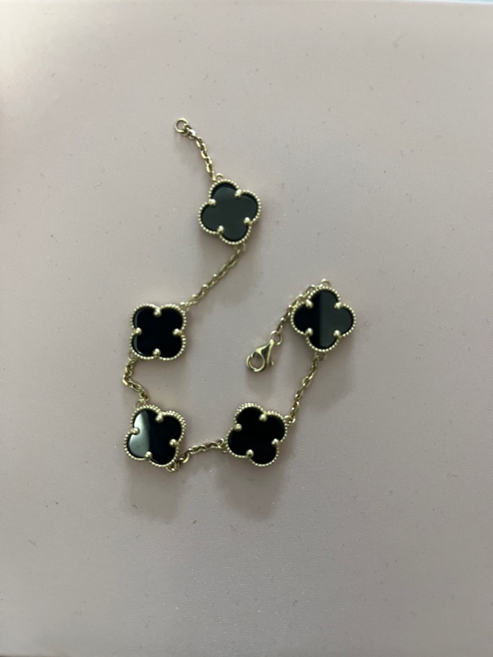 14k yellow gold/onyx Clover Bracelet